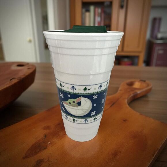 BABY YOGA FESTIVE CUP WITH LID. - Picture 1 of 3